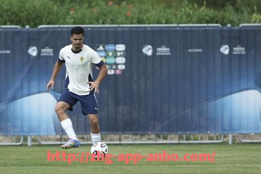 安博体育app下载-世俱杯比赛策略分析专题：教练如何应对不同对手？