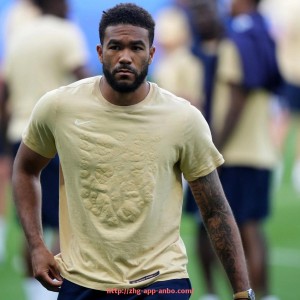 安博体育app下载-2002年火箭队与湖人比赛历史回顾及姚明表现